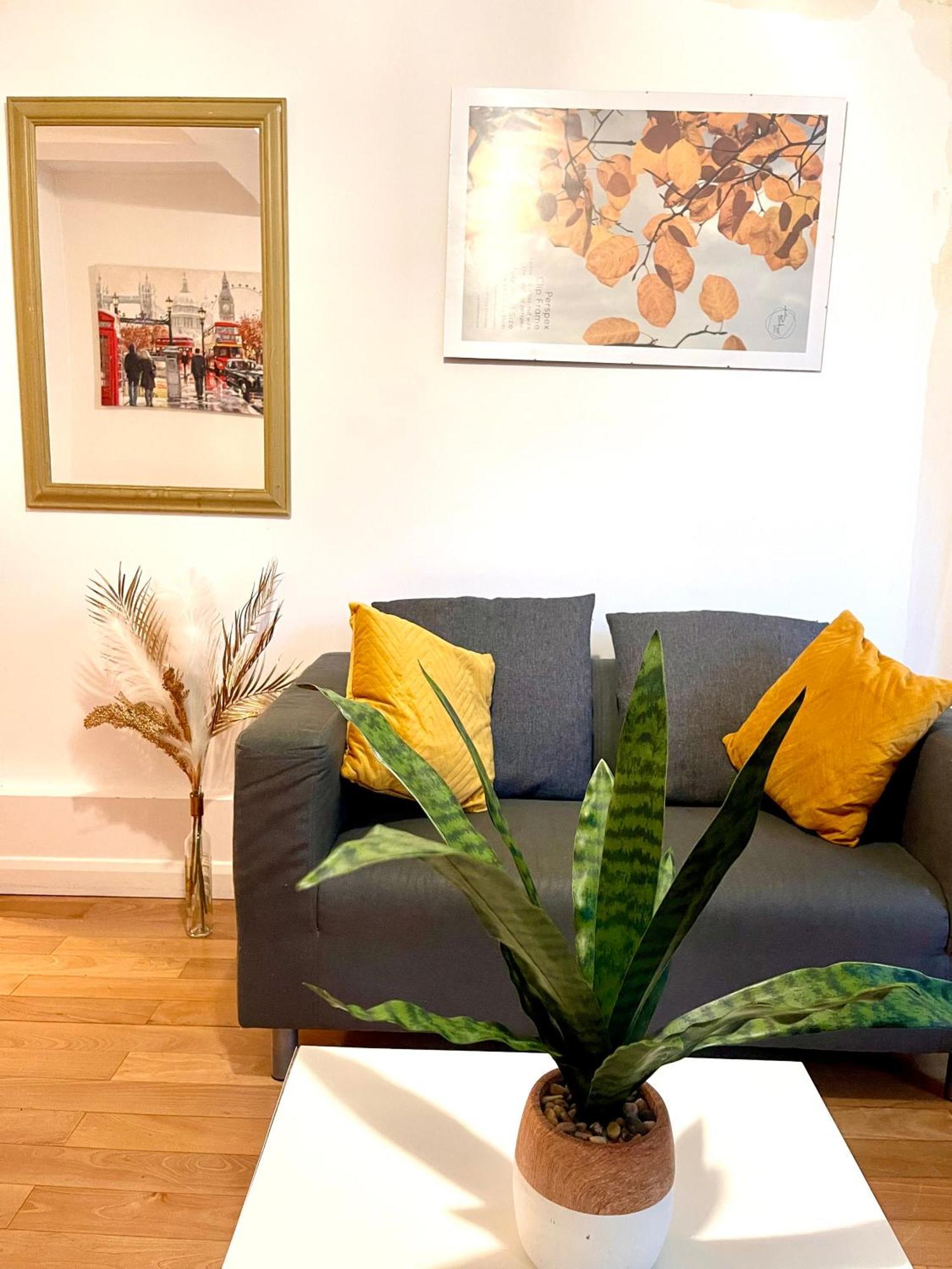 Апартаменти 2 Bed Flat Near To London Bridge Екстер'єр фото